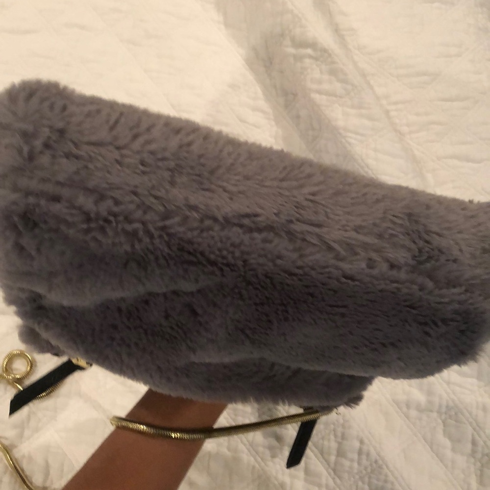 Steve Madden Faux Fur Purse - Picture 6 of 6
